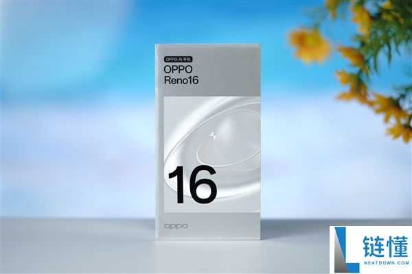 OPPO Reno16图赏：首创3D冰透悬浮设计解析