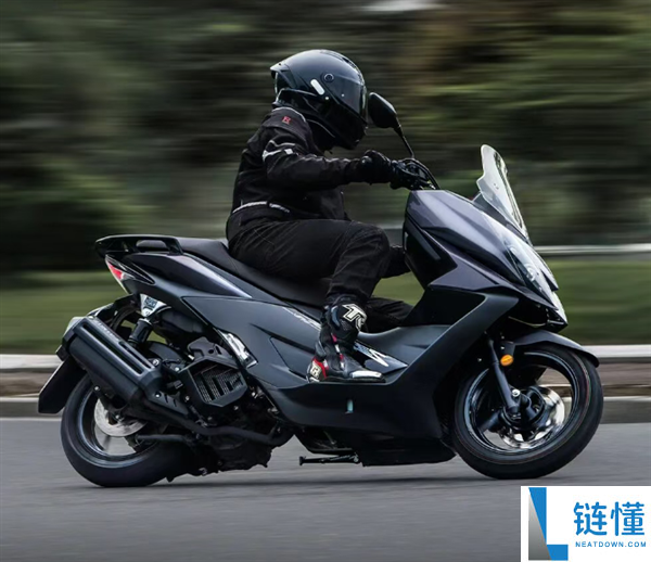 升仕175V龙骨踏板摩托车上市：11800元与150V同价，不讲武德！