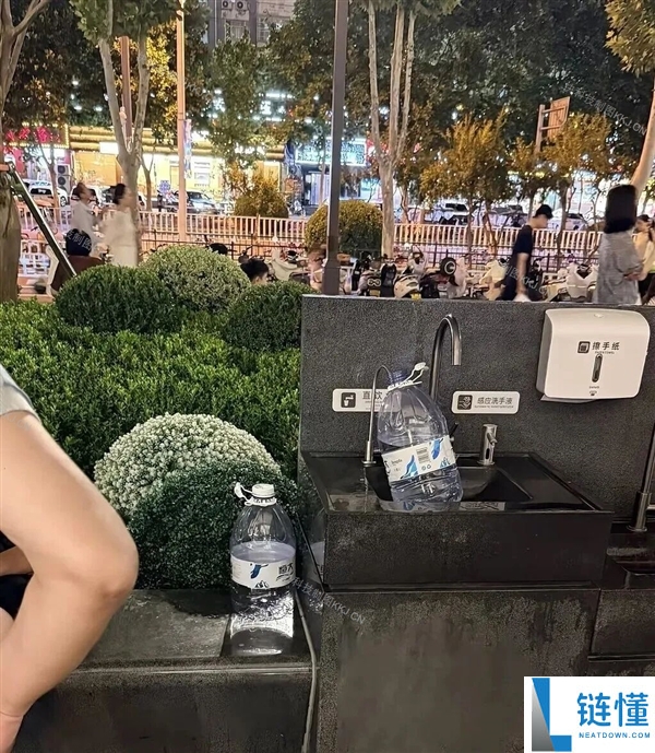 胖东来将直饮水占用视为不文明行为：员工规范处理恶意投诉不再支持