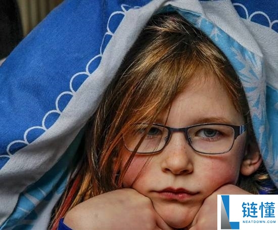 英国女孩成为全球唯一“三无超人”：无饥饿、无痛感、无危险感