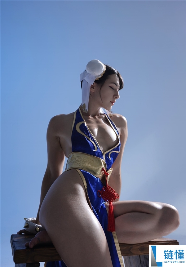 春丽大腿训练秘籍：苦练塑造完美腿型