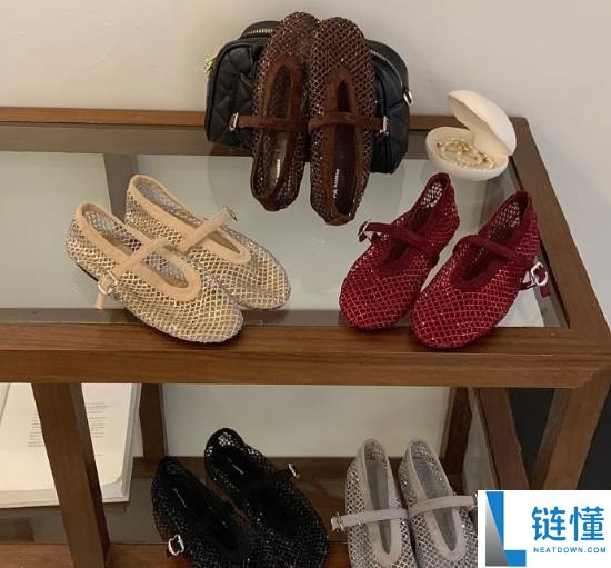 7000元爆款渔网丑鞋引爆市场 助力浙江多条流水线复苏