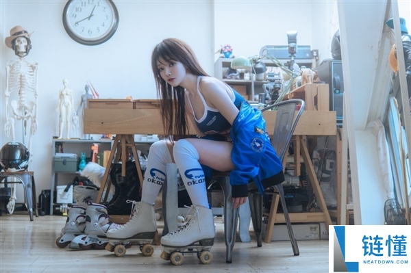 Coser女神Denka化身春丽，火辣开球点燃全场球迷热情
